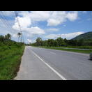Der eher langweilige, vierspurige Asian Highway 18 mit seinem gut befahrbaren, breiten Seitenstreifen
